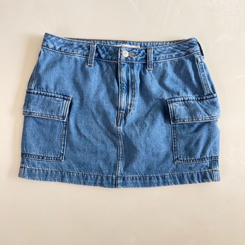 Levi’s 94 Cargo Denim Mini Skirt 27